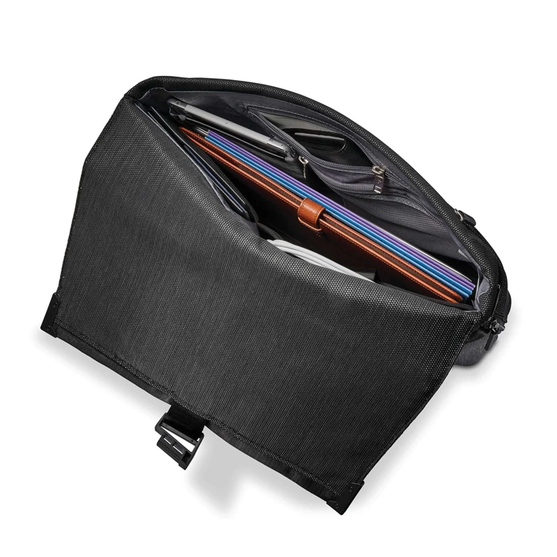 Samsonite SXK Core Messenger Laptoptaschen & Aktentaschen Black/Silver | CH-DSV554709